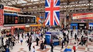 A Walk Through The London Victoria Station London England [upl. by Oman326]